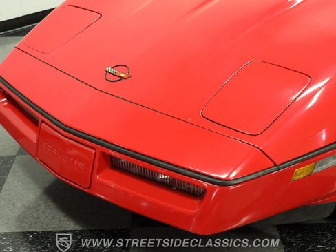 Used 1988 Chevrolet Corvette Convertible RWD image 19