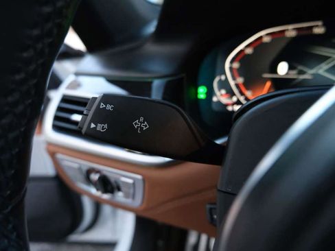 Used 2020 BMW 750i xDrive w/ Executive Package image 45