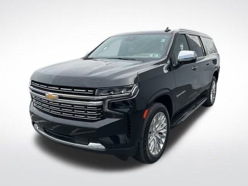 Certified 2023 Chevrolet Suburban Premier image 3