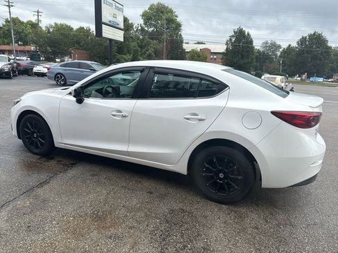 Used 2015 MAZDA MAZDA3 i Touring image 12