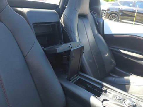 Used 2019 MAZDA MX-5 Miata RF Grand Touring RWD image 35