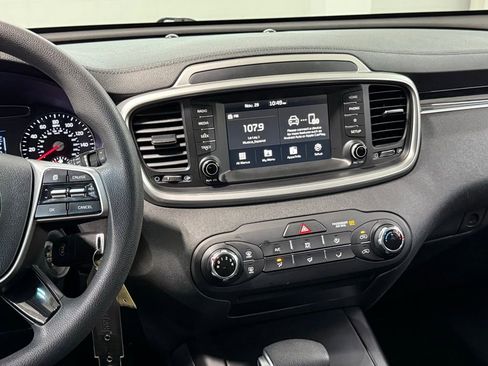 Used 2020 Kia Sorento L image 13