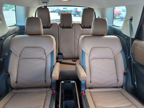 Used 2023 Nissan Pathfinder Platinum FWD image 33