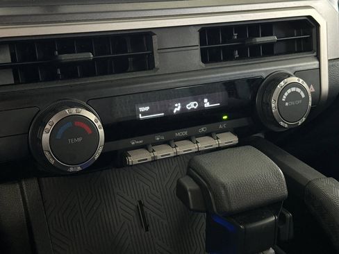 Used 2025 Toyota 4Runner SR5 image 18