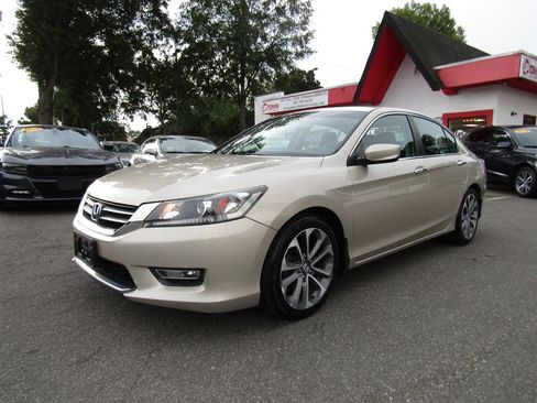 Used 2013 Honda Accord Sport image 10