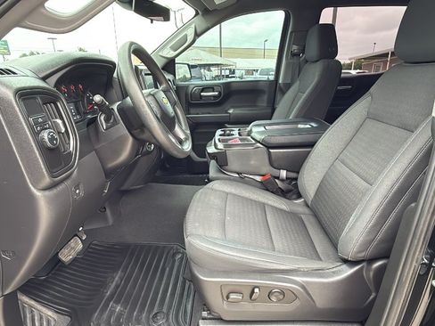 Used 2023 Chevrolet Silverado 1500 Custom RWD image 9