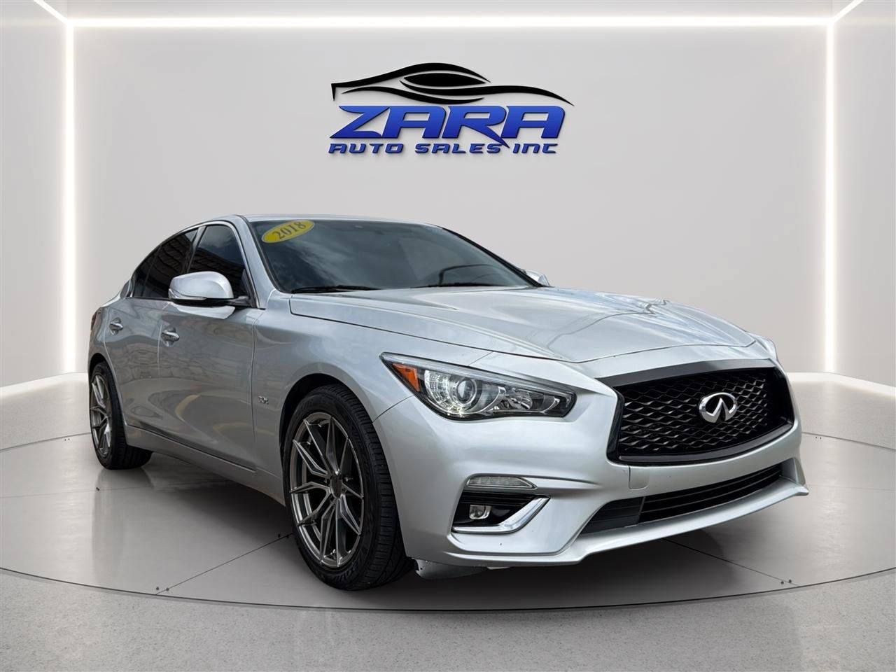 Used 2018 INFINITI Q50 Luxe w/ Essential Package (3.0T Luxe) AWD/4WD image 10