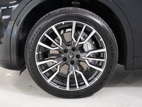 New 2025 Maserati Grecale GT image 10