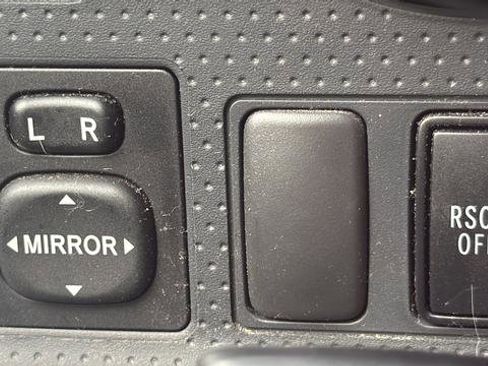 Used 2014 Toyota FJ Cruiser 4WD w/ Upgrade Package image 19
