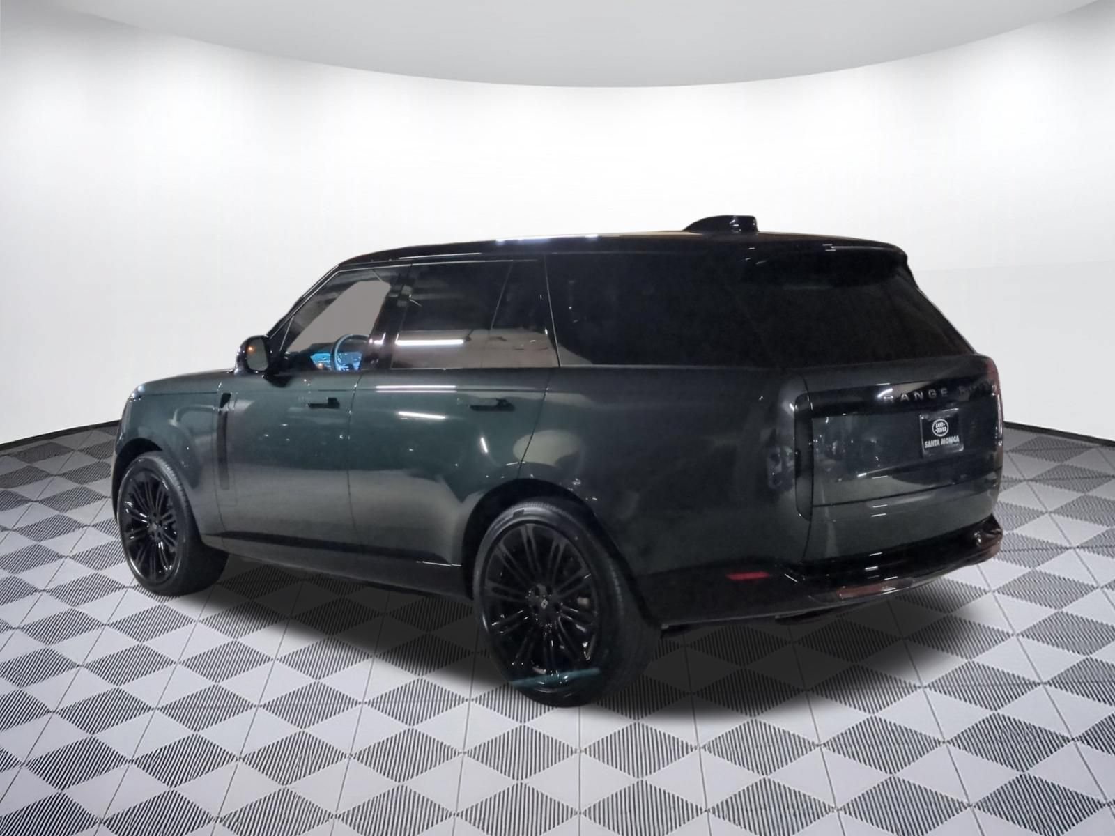 New 2027 Land Rover Range Rover SE AWD/4WD image 3