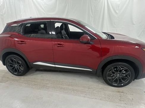 Certified 2025 Nissan Kicks SR image 2