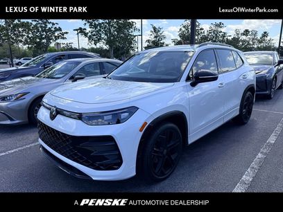 Used 2025 Volkswagen Tiguan SE R-Line