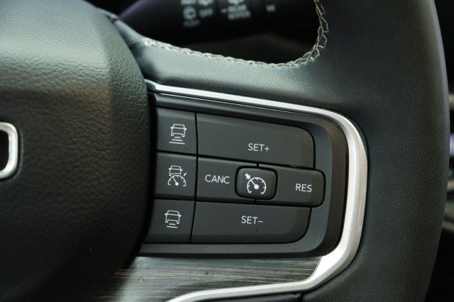 Used 2024 Jeep Wagoneer Series II w/ Flexible Seating Group RWD image 11