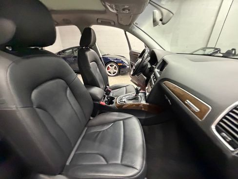 Used 2017 Audi Q5 2.0T Premium w/ Audi MMI Navigation Plus AWD/4WD image 29