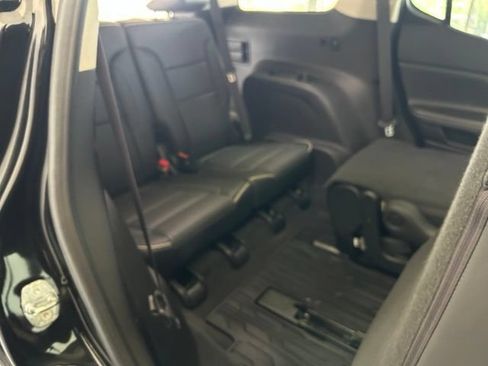Used 2019 GMC Acadia Denali w/ Technology Package AWD/4WD image 34