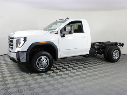 New 2026 GMC Sierra 3500 SLE w/ SLE Convenience Package