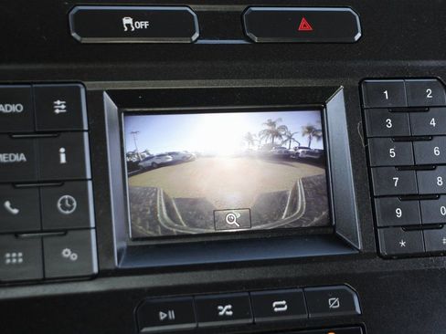 Used 2020 Ford F250 XL w/ Power Equipment Group image 30