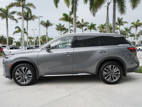 Certified 2026 INFINITI QX60 Luxe w/ Family Package FWD image 21
