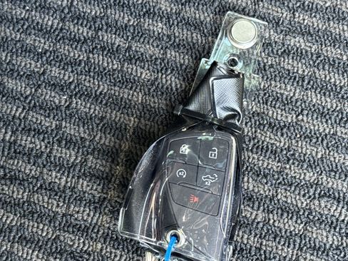 Used 2025 GMC Sierra 1500 Denali Ultimate AWD/4WD image 38