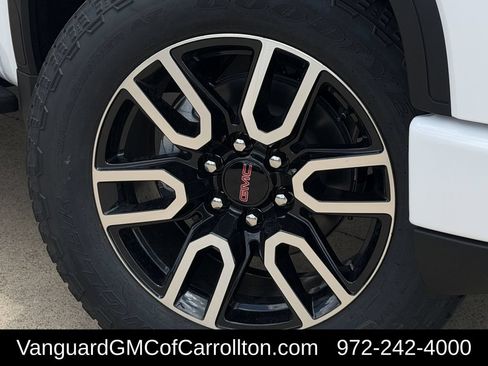 New 2026 GMC Sierra 1500 AT4 w/ AT4 Premium Package AWD/4WD image 9