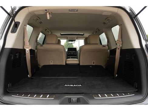 Used 2024 Nissan Armada Platinum w/ Captain's Chairs Package AWD/4WD image 18