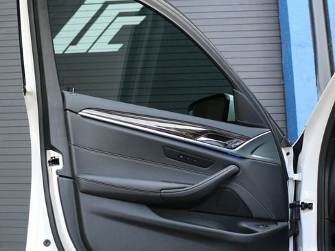 Used 2020 BMW 540i image 18