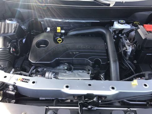 Used 2025 Chevrolet Equinox LT w/ Convenience Package II AWD/4WD image 11