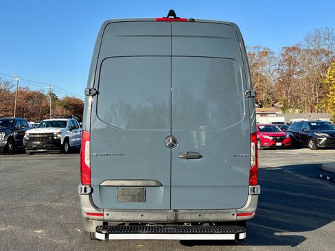Used 2019 Mercedes-Benz Sprinter 144 image 7