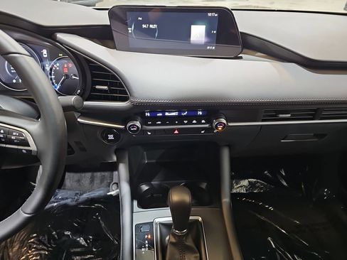 New 2026 MAZDA MAZDA3 2.5 S Sedan w/ Preferred Pkg image 19