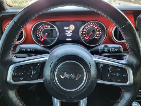 Used 2019 Jeep Wrangler Unlimited Rubicon AWD/4WD image 15