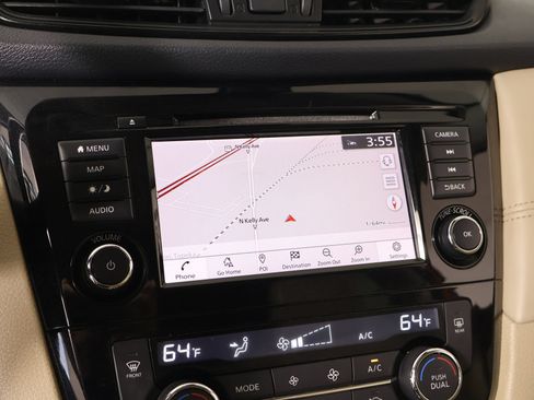 Used 2019 Nissan Rogue SL AWD/4WD image 7