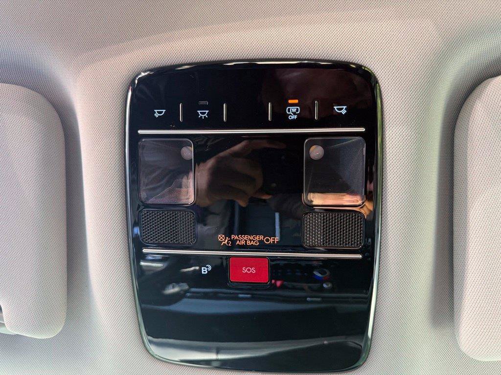 Used 2026 Hyundai Santa Fe SEL AWD/4WD image 19