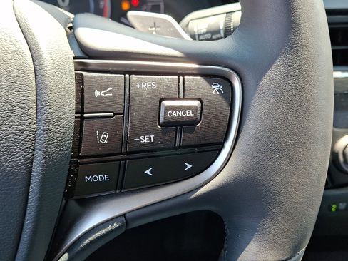 Used 2024 Lexus ES 350 w/ Accessory Package (Z1) FWD image 18