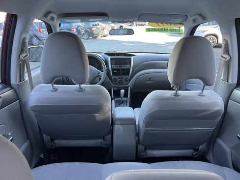 Used 2011 Subaru Forester 2.5X w/ Alloy Wheel Value Pkg AWD/4WD image 16