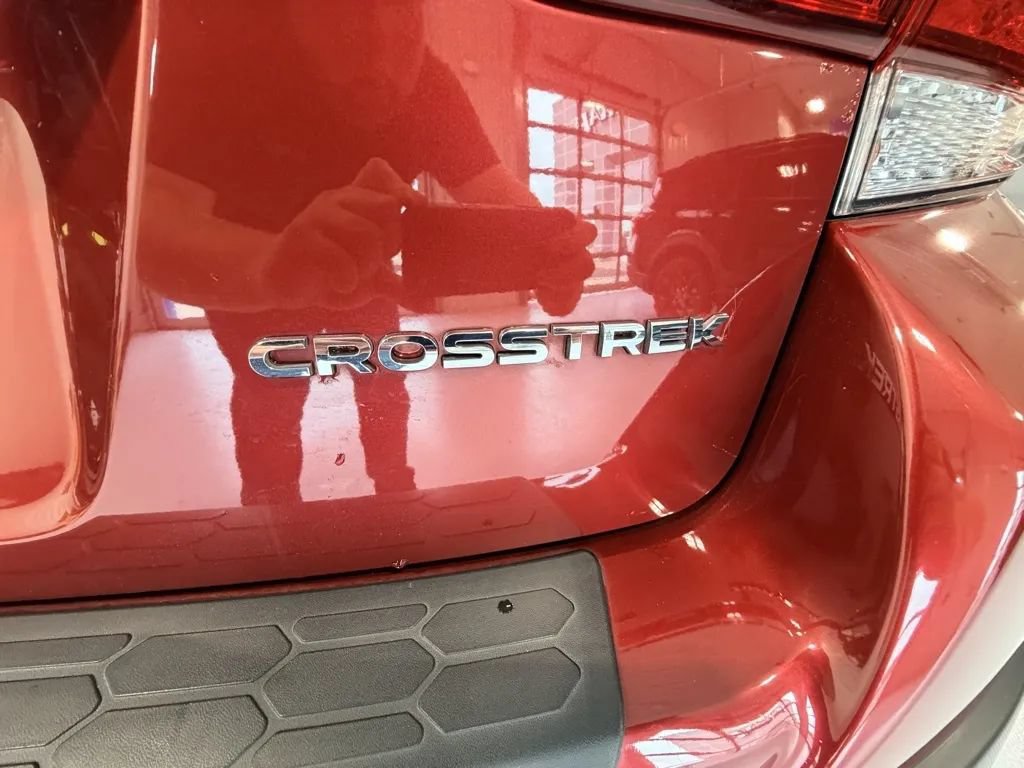 Used 2019 Subaru Crosstrek 2.0i Limited w/ Moonroof Package w/Navigation AWD/4WD image 9