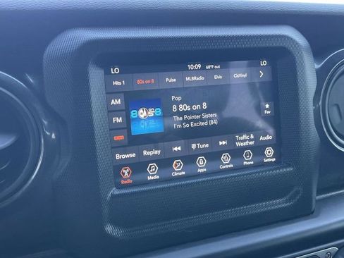 Used 2022 Jeep Wrangler Unlimited Sport AWD/4WD image 28