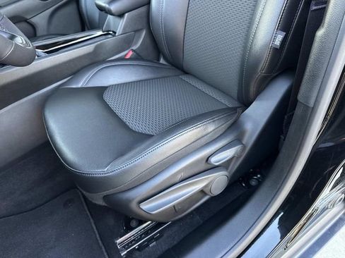 New 2026 Jeep Compass Latitude image 11