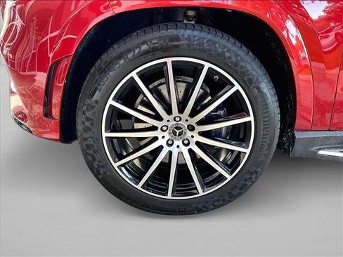 Used 2022 Mercedes-Benz GLS 450 4MATIC image 10