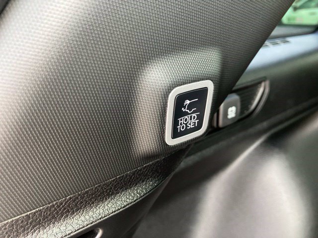 New 2026 Jeep Grand Cherokee Limited w/ Luxury Tech Group II AWD/4WD image 28