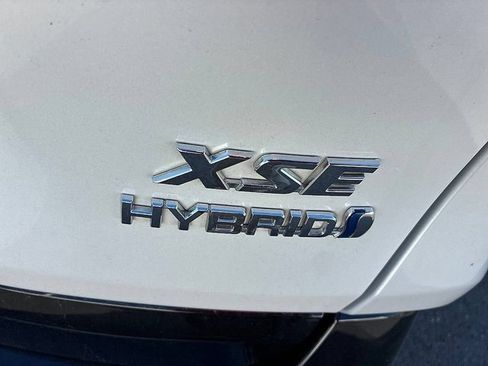 Used 2024 Toyota RAV4 XSE AWD/4WD image 24