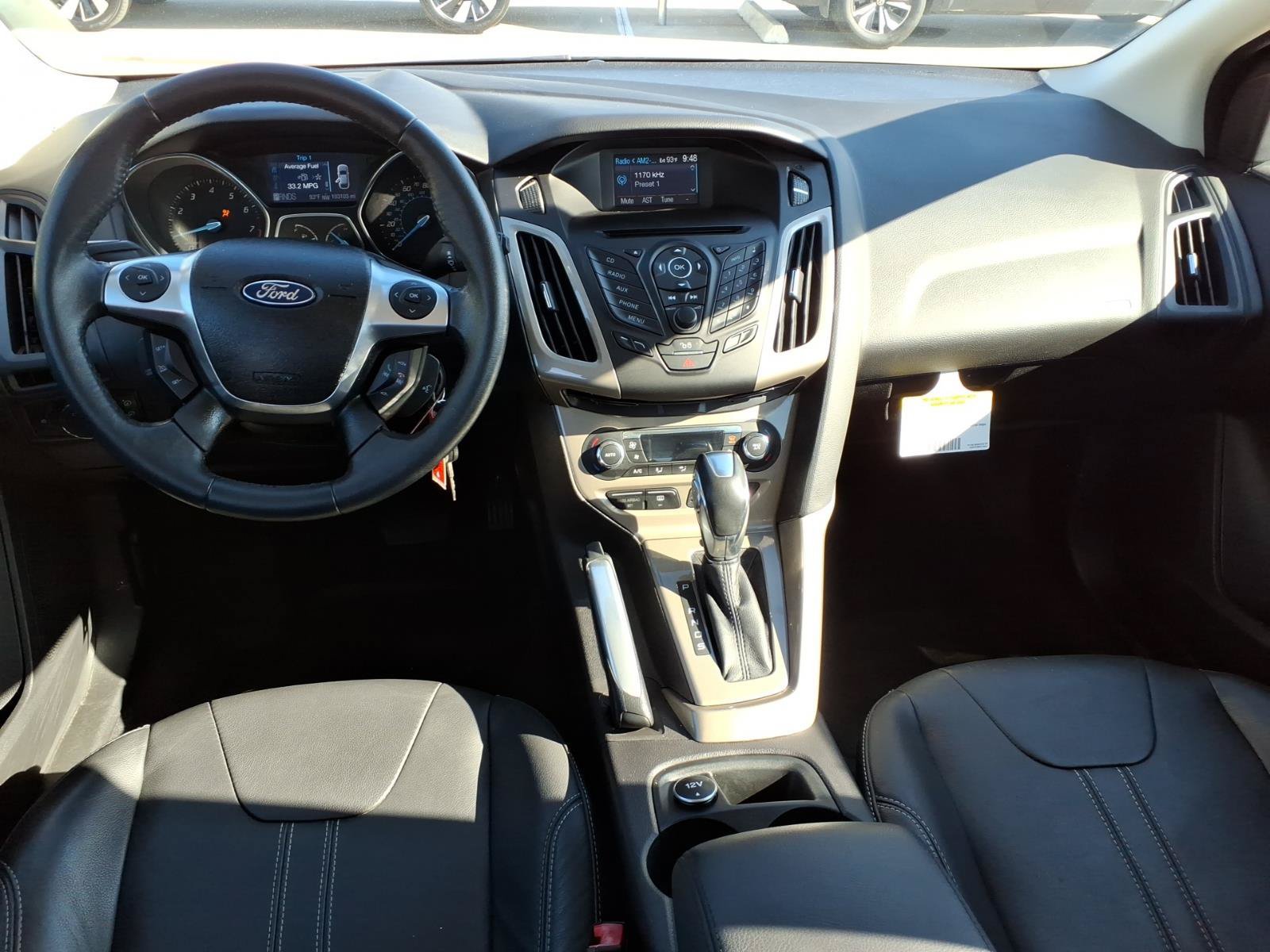 Used 2012 Ford Focus SEL FWD image 12