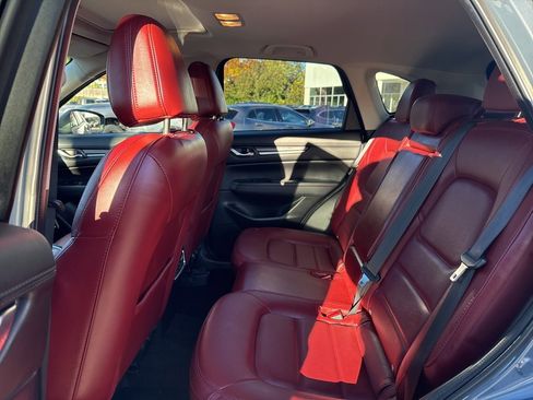 Certified 2023 MAZDA CX-5 Carbon Edition image 23