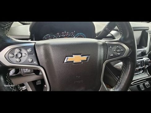 Used 2020 Chevrolet Suburban Premier image 32