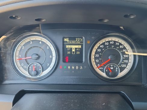 Used 2016 RAM 1500 Classic SLT image 19