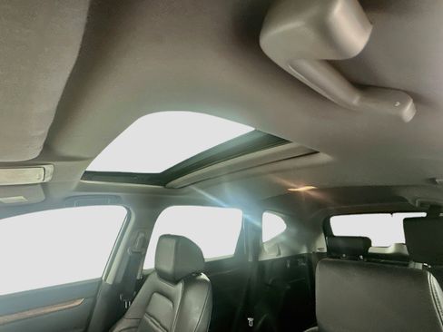 Used 2018 Honda CR-V Touring image 27