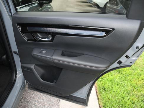 Used 2025 Honda CR-V Sport Touring image 30
