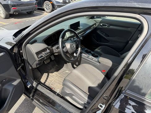 Used 2023 Honda Civic Sport image 7