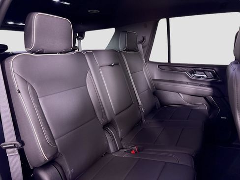 Used 2025 GMC Yukon Elevation AWD/4WD image 30