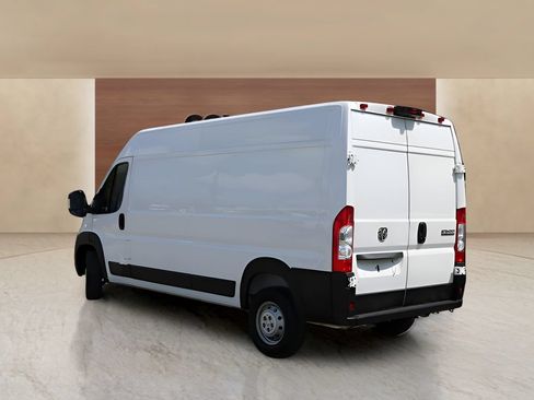 Used 2023 RAM ProMaster 2500 FWD image 3