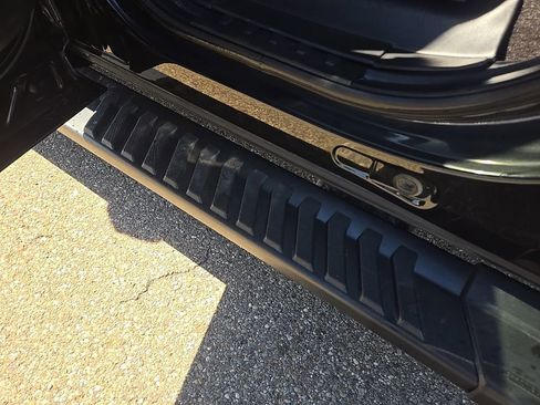 Used 2019 Ford F150 Lariat w/ Equipment Group 502A Luxury image 42